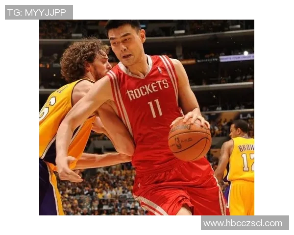 姚明心中的足球巨星是谁他对他们的看法与期待